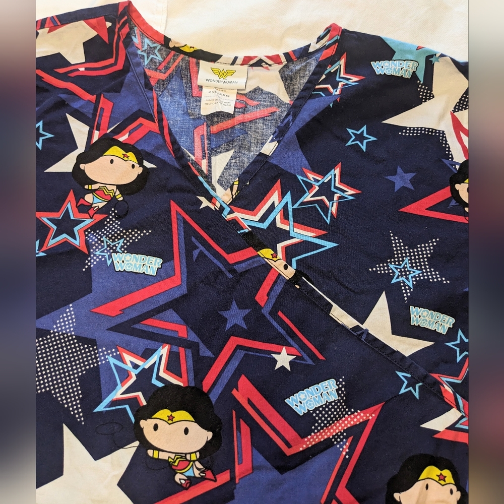 DC Wonder Woman V-Neck Cotton Scrub Top - Picture 3 of 9